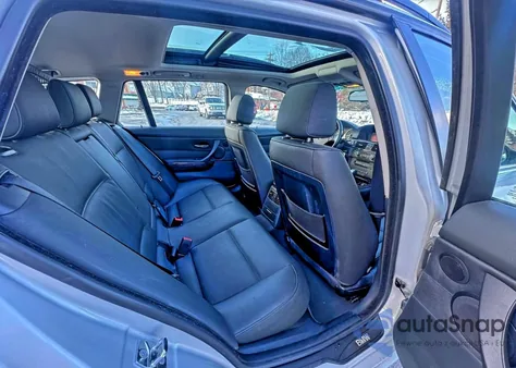 2007 BMW 328 Xit z USA, uszkodzony, nr VIN WBAVT73597FZ36359